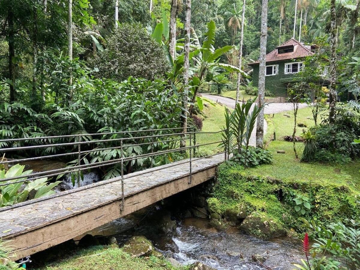 Refúgio romântico em meio à natureza Penedo  Exterior foto