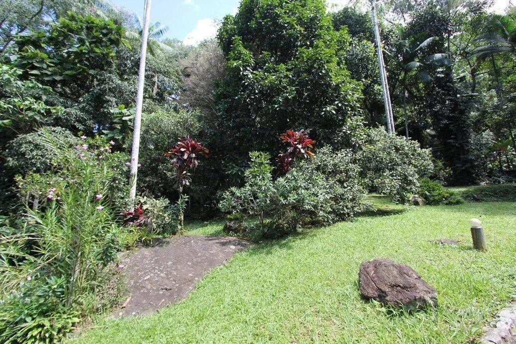 Refúgio romântico em meio à natureza Penedo  Exterior foto